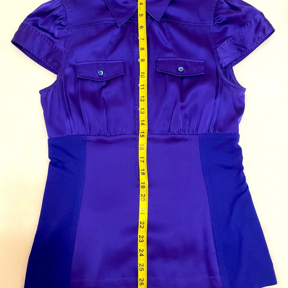 BCBGMAXAZRIA SILK PURPLE BUTTON BLOUSE CAP SLEEVE SIZE M 💜💜💜 EUC - Picture 10 of 13